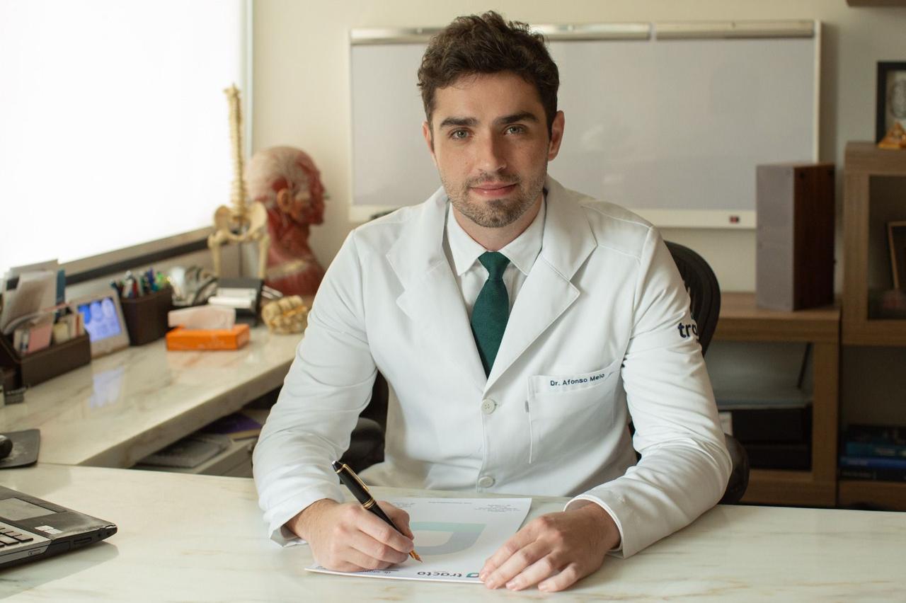 Dr. Afonso Henrique Dutra Melo
